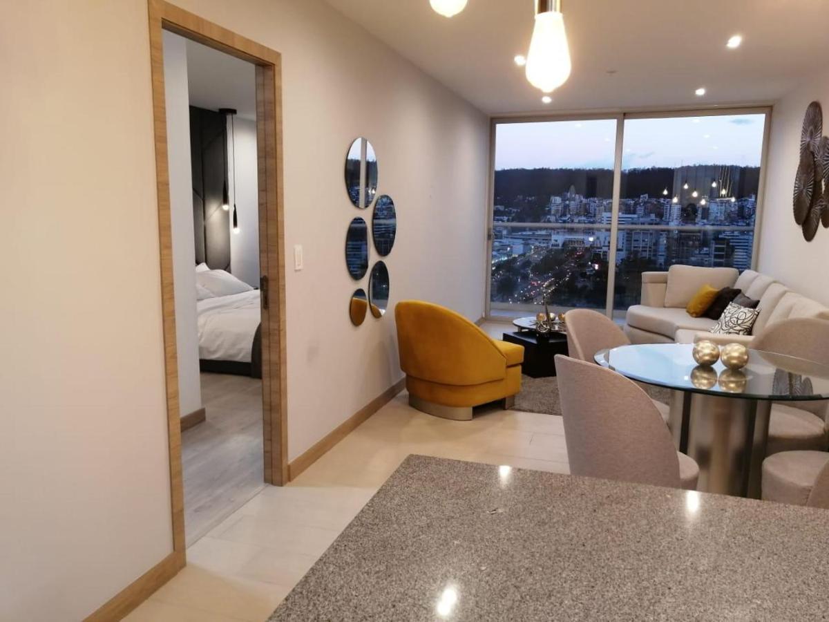 Suite Apartameto 1606 Espectacular Vista La Carolina, Piso 16 One - Quito Eksteriør bilde