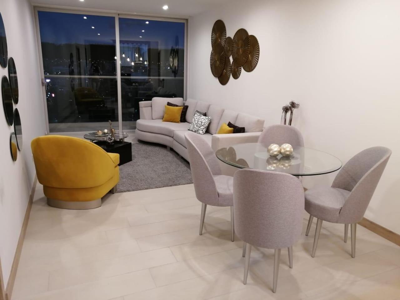 Suite Apartameto 1606 Espectacular Vista La Carolina, Piso 16 One - Quito Eksteriør bilde
