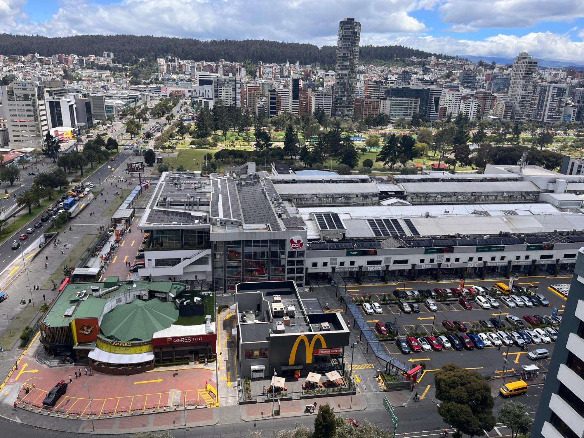 Suite Apartameto 1606 Espectacular Vista La Carolina, Piso 16 One - Quito Eksteriør bilde